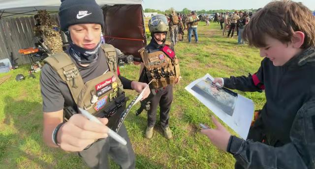 Noob Day, ahol 500 airsoftos szállta meg a kentuckyi kisvárost