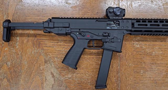 Raptor SR2M: az orosz MP7-riválisnak szánt GBB, ami most landolt itt
